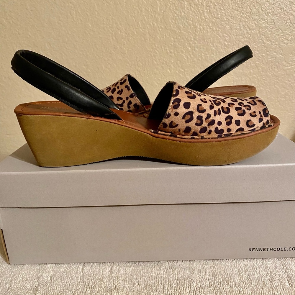 Kenneth Cole Fiction Sandal